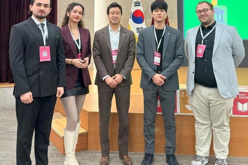 Diş Hekimliği Fakültesi öğrencileri, Güney Kore’den ödülle döndü