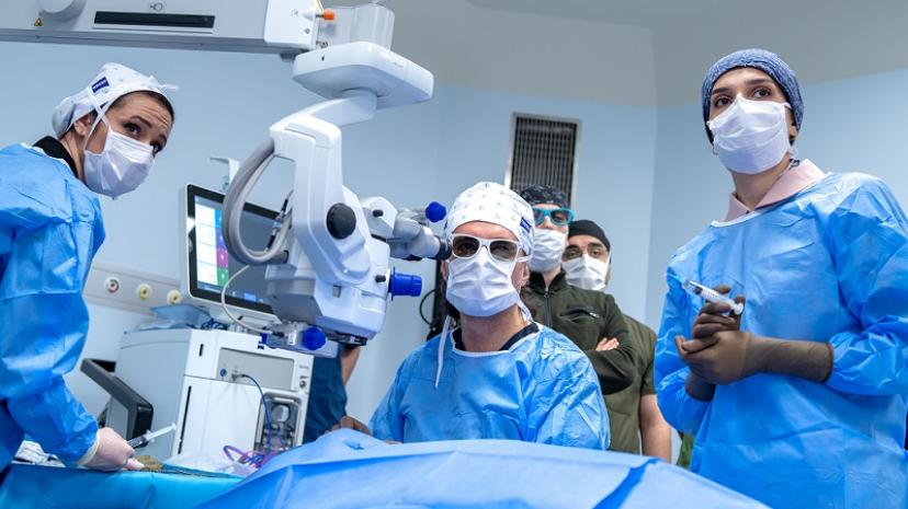 Göz hekimleri Ankara'da buluştu