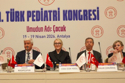 Çocuklar elde silahla değil kitapla dolaşmalı